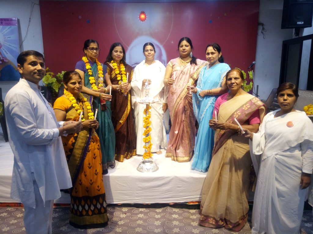 आध्यात्मिक कवि सम्मेलन