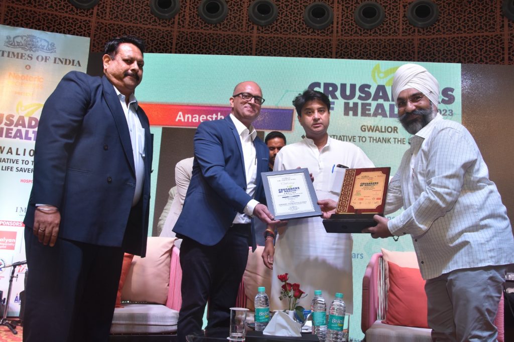 बीके डॉ. गुरचरण सिंह The Times of India Crusaders of Health अवार्ड से हुए सम्मानित