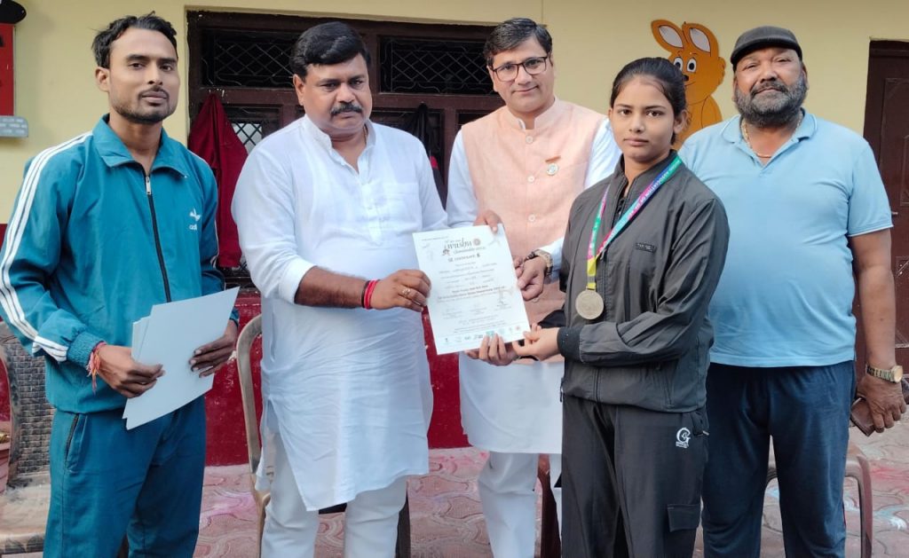 वुशु खिलाड़ियों को किया सम्मानित