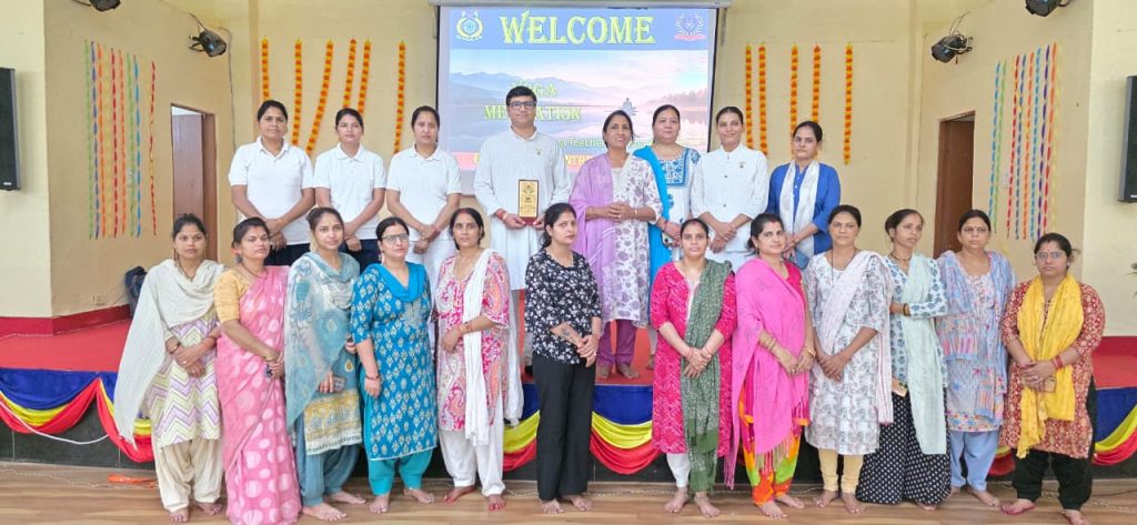 आर.सी.डब्ल्यू.ए. ग्रुप सेंटर, के. रि. पु. ब. में बच्चों के लिए नैतिक शिक्षा एवं महिलाओं के लिए योग-ध्यान कार्यक्रम आयोजित