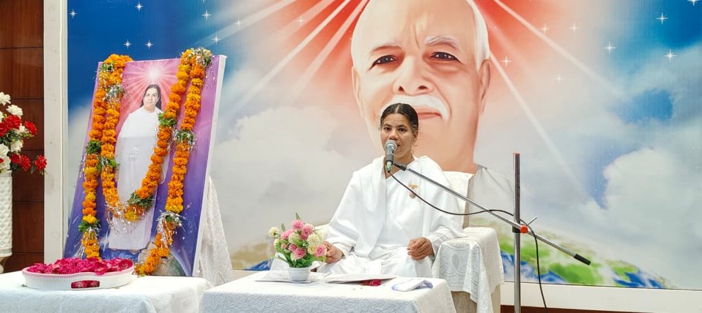 ब्रह्माकुमारीज़ की प्रथम मुख्य प्रशासिका मातेश्वरी जगदम्बा सरस्वती (मम्मा) का 61वां पुण्य स्मृति दिवस मनाया